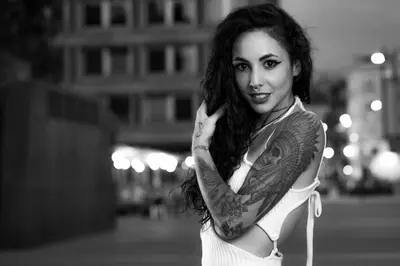 Solo Portrait photoshoot by Santiago D