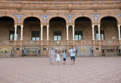 Family photoshoot in Seville by Gema G