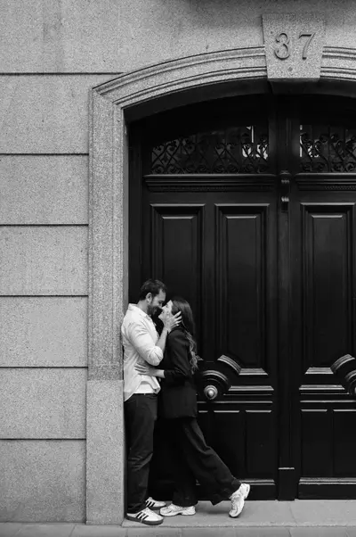 Couples photoshoot in Madrid by Alejandro A