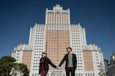 Couples photoshoot in Madrid by Alejandro A