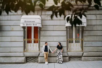 Couples photoshoot in Madrid by Alejandro A