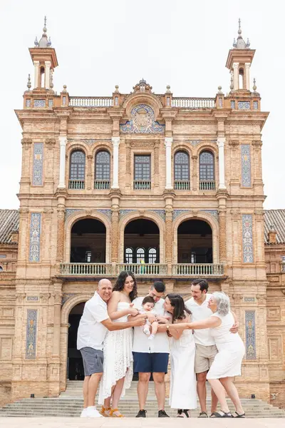 Family photoshoot in Seville by Dau S