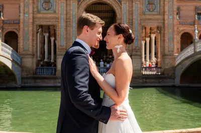 Anniversary photoshoot in Seville by Eduardo G