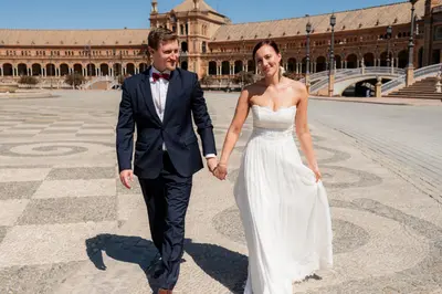 Anniversary photoshoot in Seville by Eduardo G