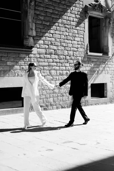 Engagement photoshoot in Barcelona by Alejandro C