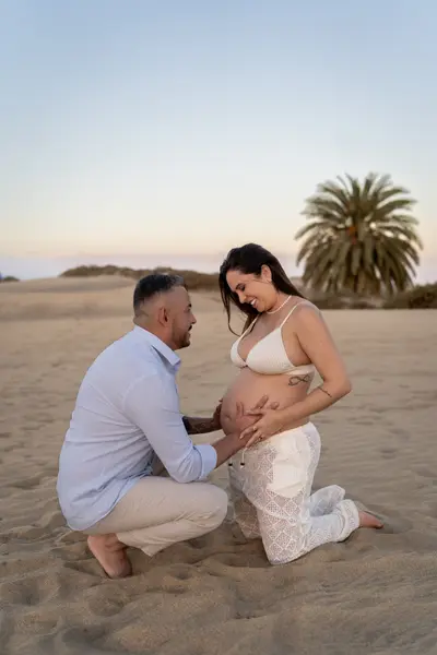 Maternity photoshoot in Gran Canaria by Carolina N