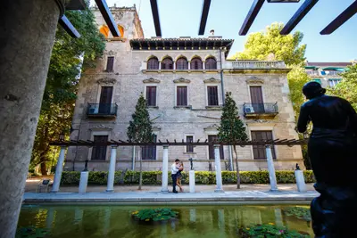 Couples photoshoot in Barcelona by Roger F