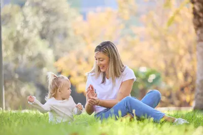 Family photoshoot in Barcelona by Roger F