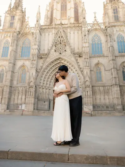 Couples photoshoot in Barcelona by Nina B