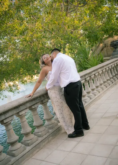 Honeymoon photoshoot in Barcelona by Nina B