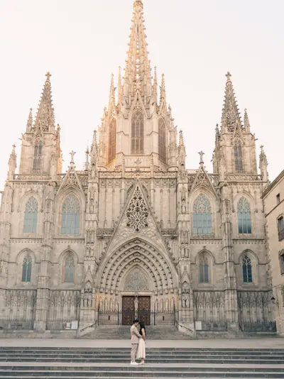Engagement photoshoot in Barcelona by Nina B