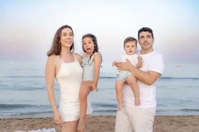 Family photoshoot in Alicante by Lorena M