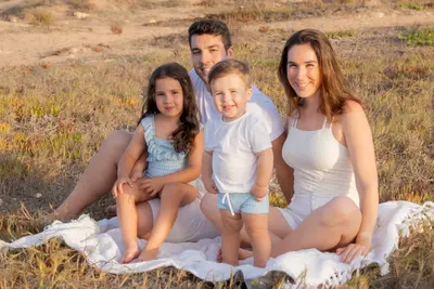 Family photoshoot in Alicante by Lorena M