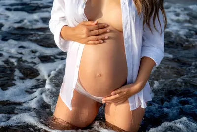 Maternity photoshoot in Alicante by Lorena M