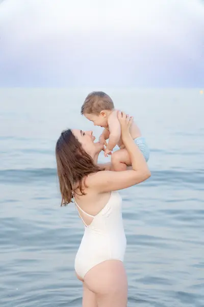 Family photoshoot in Alicante by Lorena M