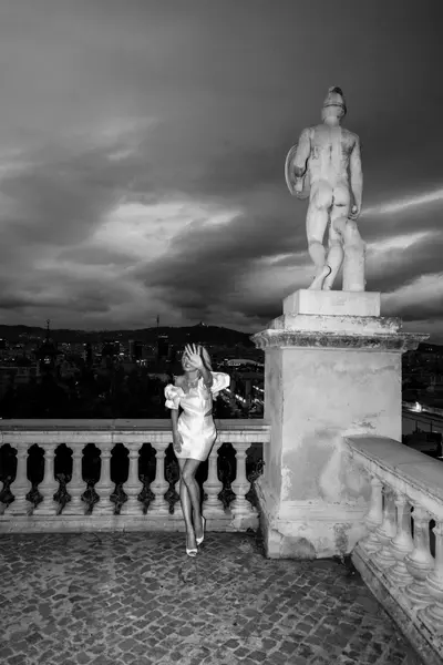 Solo Portrait photoshoot in Barcelona by Asia V