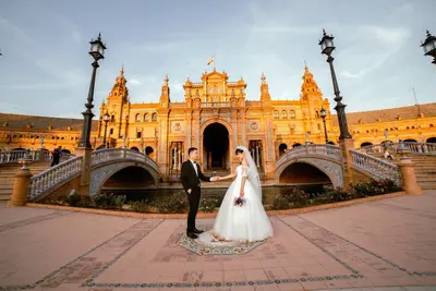 Couples photoshoot in Seville by Lucia M