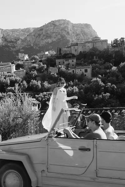 Elopement photoshoot in Mallorca by Aimee K
