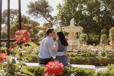 Engagement photoshoot in Madrid by Leyre C
