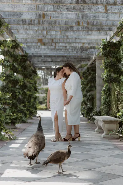 Elopement photoshoot in Madrid by Leyre C