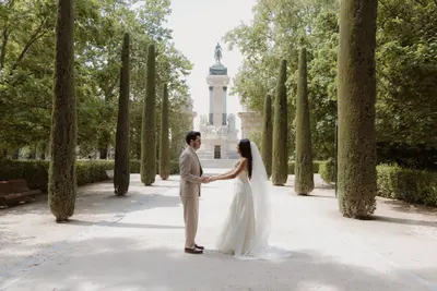 Elopement photoshoot in Madrid by Leyre C
