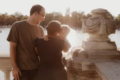 Family photoshoot in Madrid by Leyre C