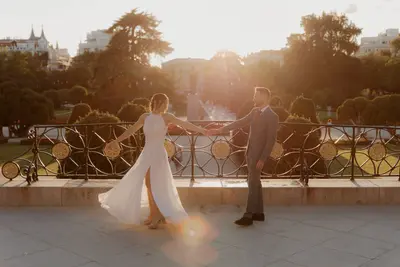 Elopement photoshoot in Madrid by Leyre C
