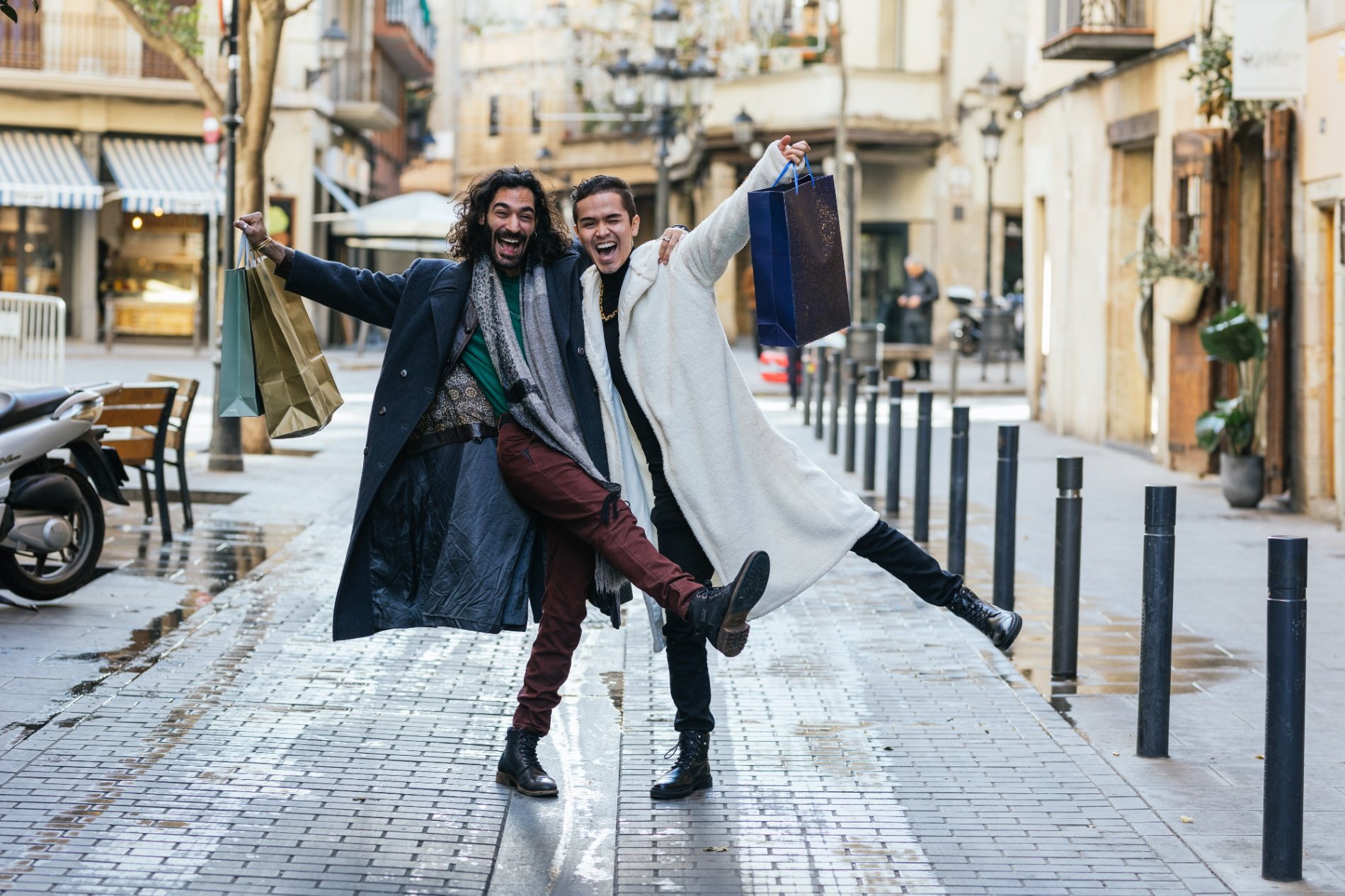 One Hour or Two: How Long Should Your Photoshoot in Spain Be — photo by Jordi I.