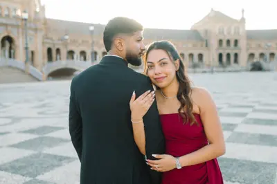 Engagement photoshoot in Seville by Gabriel N