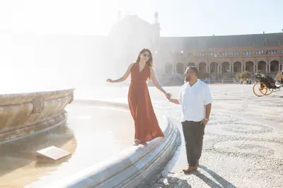 Honeymoon photoshoot in Seville by Gabriel N