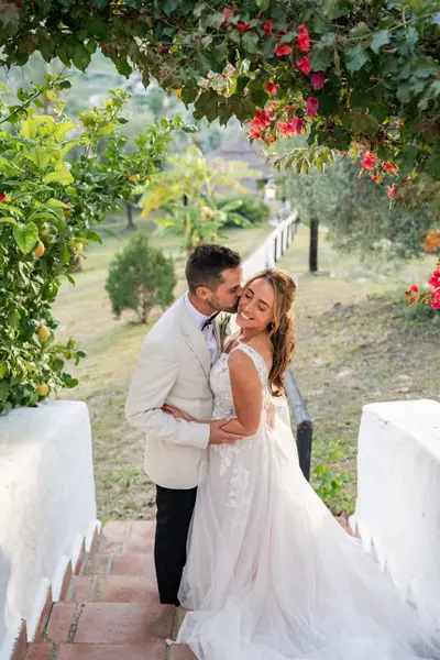 Wedding photoshoot by Jose C