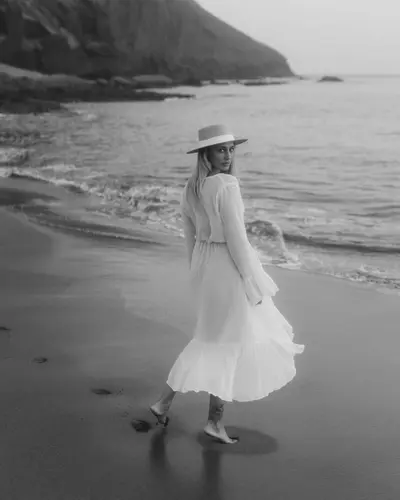 Solo Portrait photoshoot in Tenerife by Edgar Z