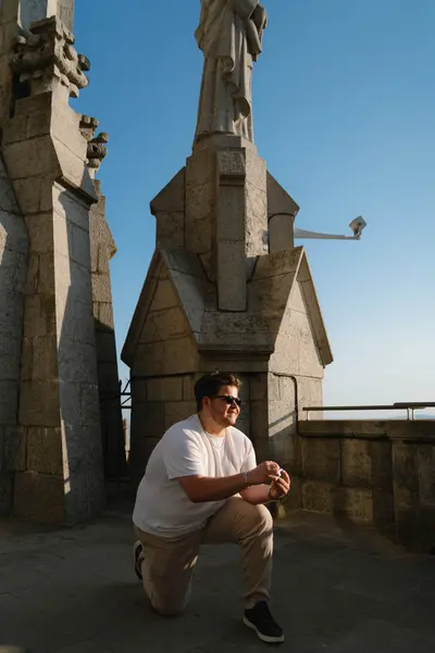 Engagement photoshoot in Barcelona by Ana A