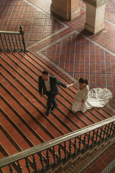 Wedding photoshoot in Seville by Juanma M