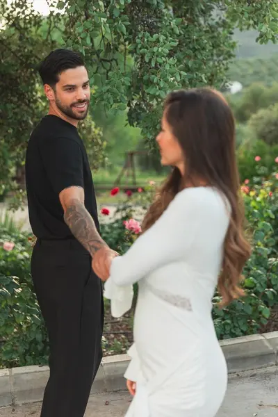 Engagement photoshoot in Seville by Juanma M